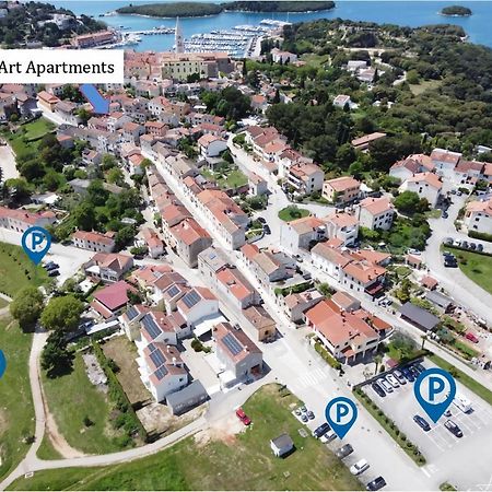 Art Apartments Vrsar Exterior photo