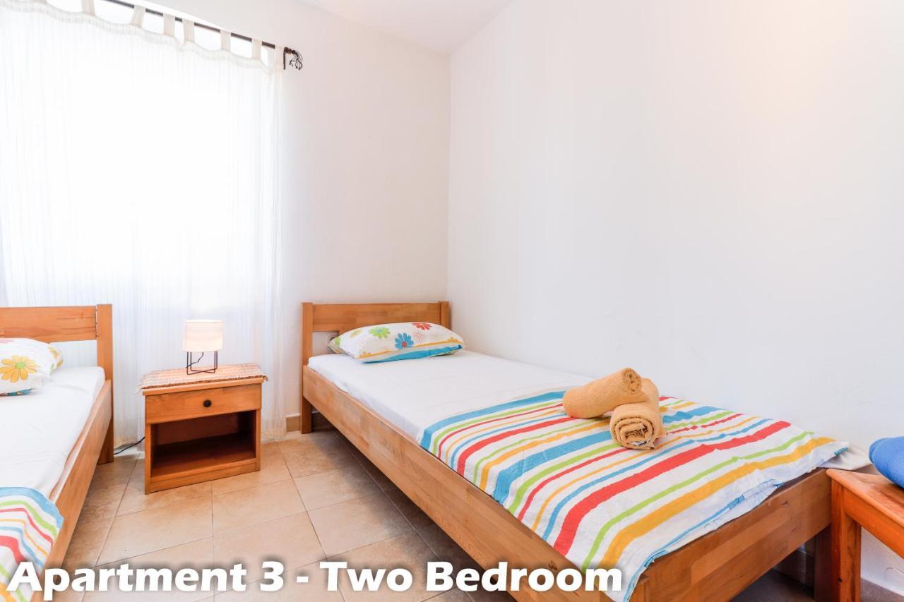 Art Apartments Vrsar Exterior photo