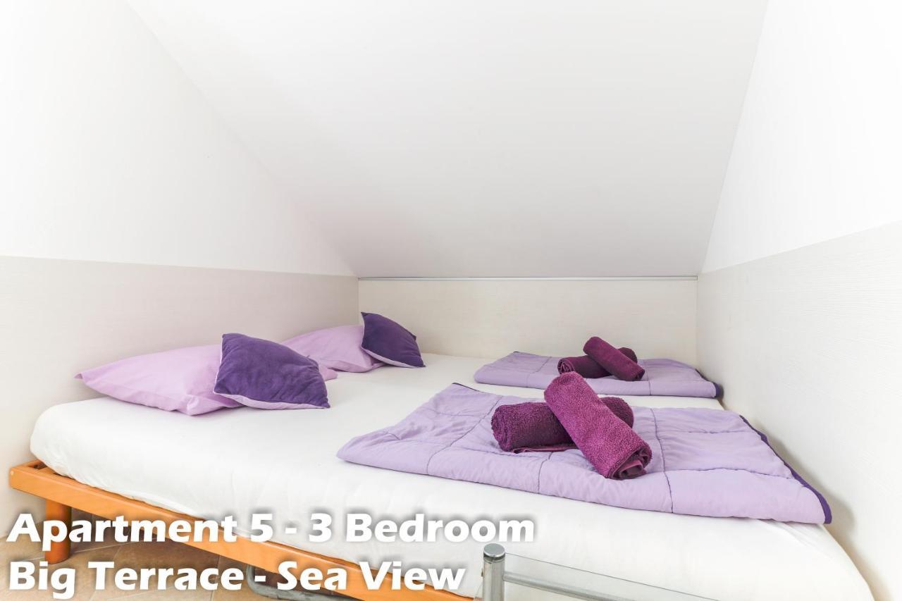 Art Apartments Vrsar Exterior photo
